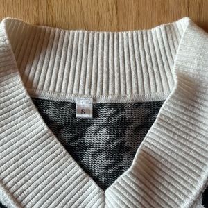 Houndstooth sweater vest